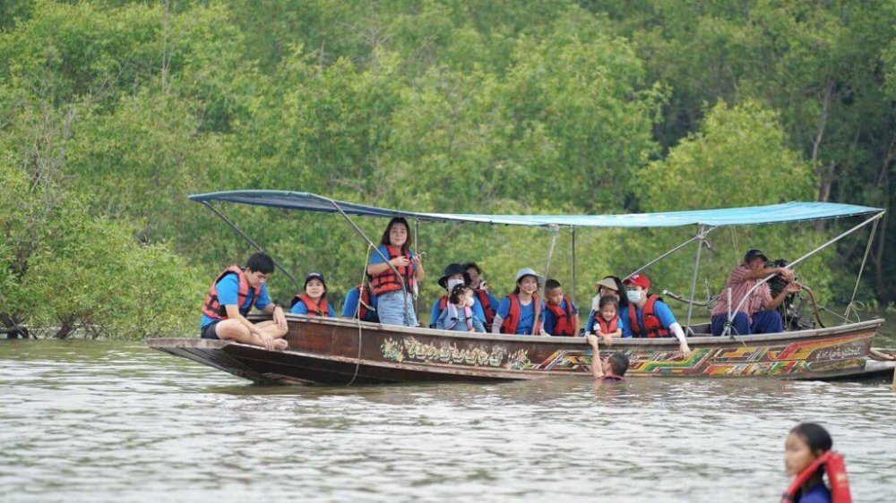 MSC จัดกิจกรรมอาสาปลูกป่าชายเลนบ้านคลองโคน