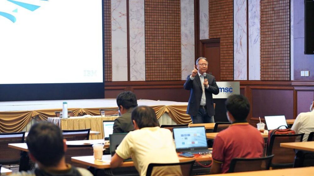 Metro Connect and IBM Thailand arranged LinuxONE Technical Deep Drive Bootcamp Seminar